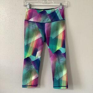 Victoria Sport Knockout by Victoria's Secret Crop Colorful Cropped Leggings XS